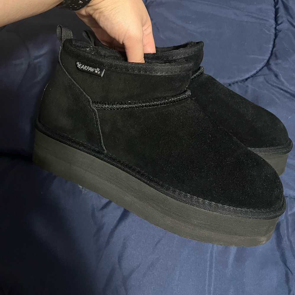 BearPaw Men's Black Suede Boots